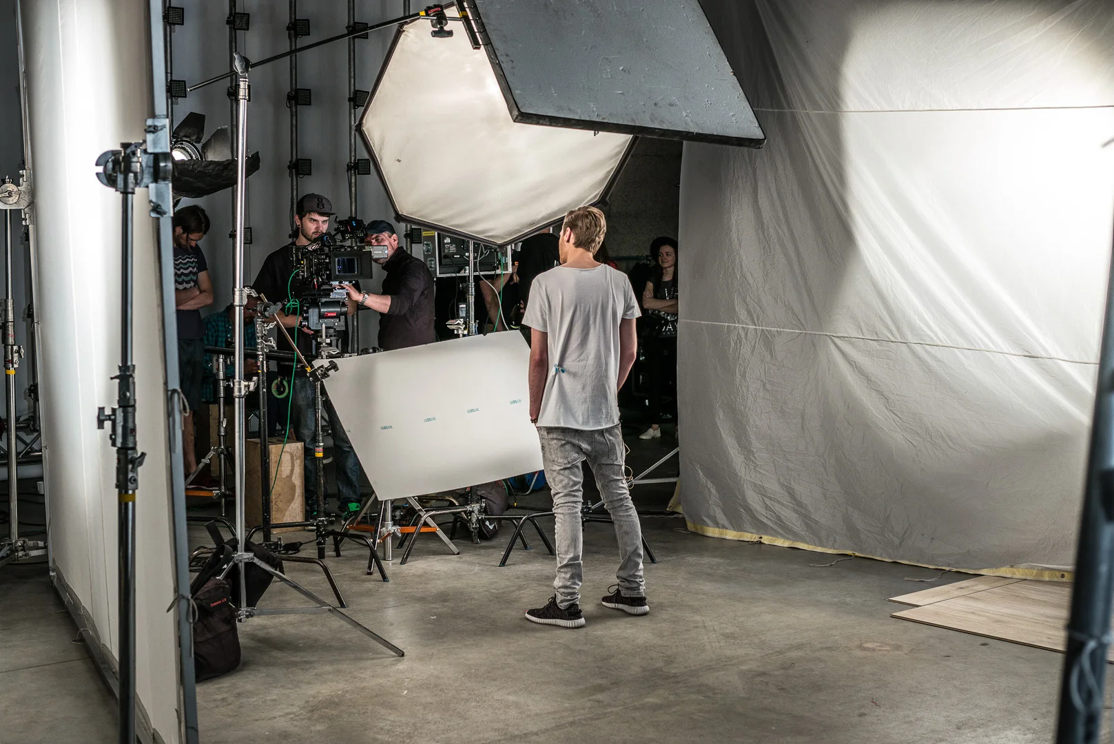 Photographer Working with Event Lighting Setup – Professional Event Reportage