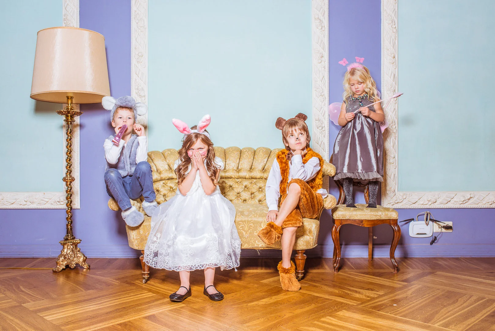 Kids Portrait, Golden Background – Children's Photography Portfolio