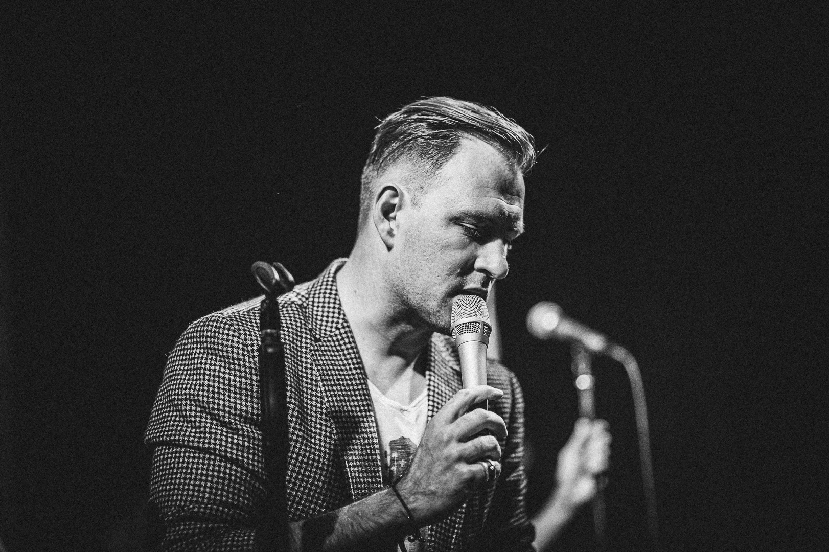 Stage Photography, Man with Microphone – Stage Photography