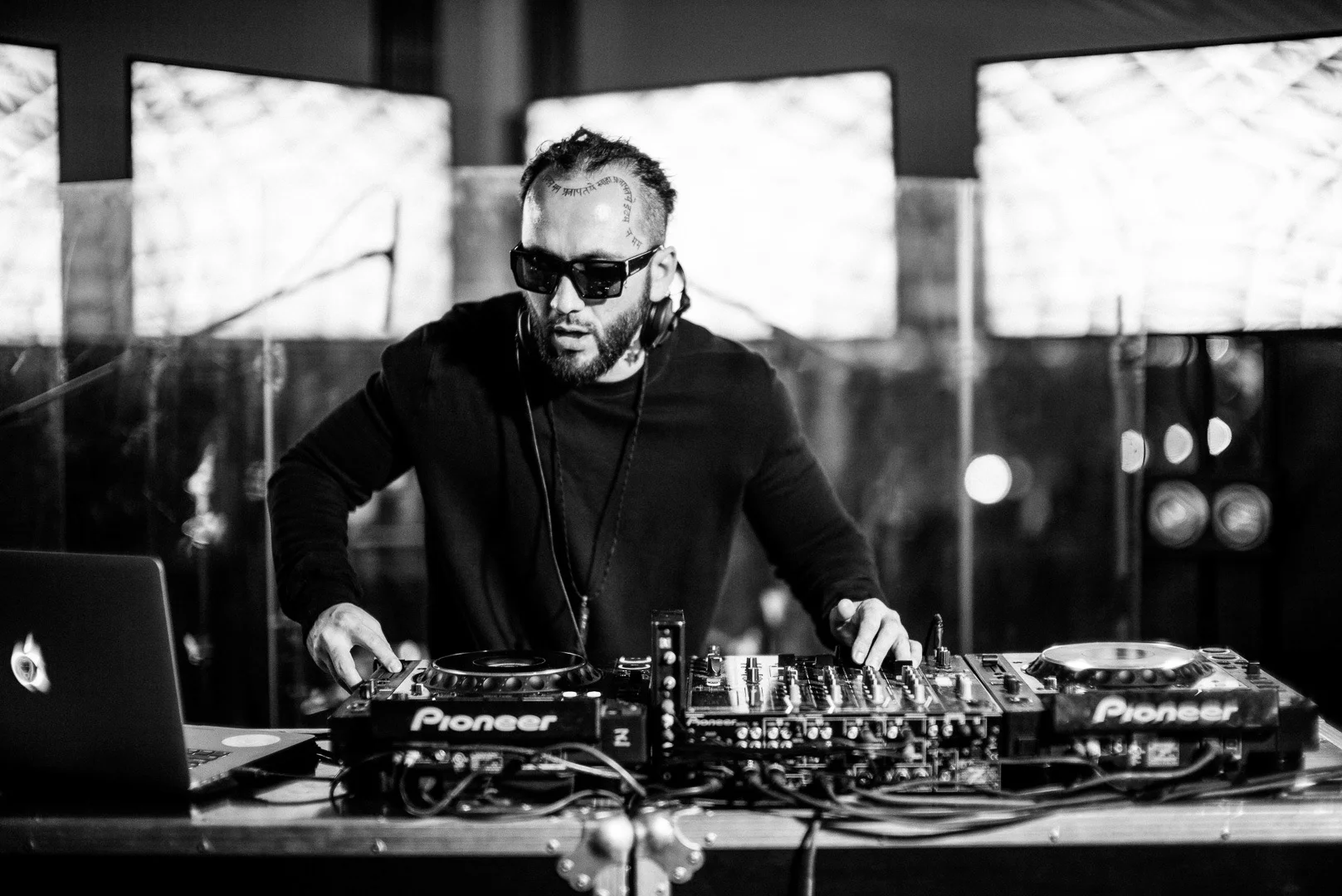 DJ, Music Equipment, Music Equipment – Concert Photography