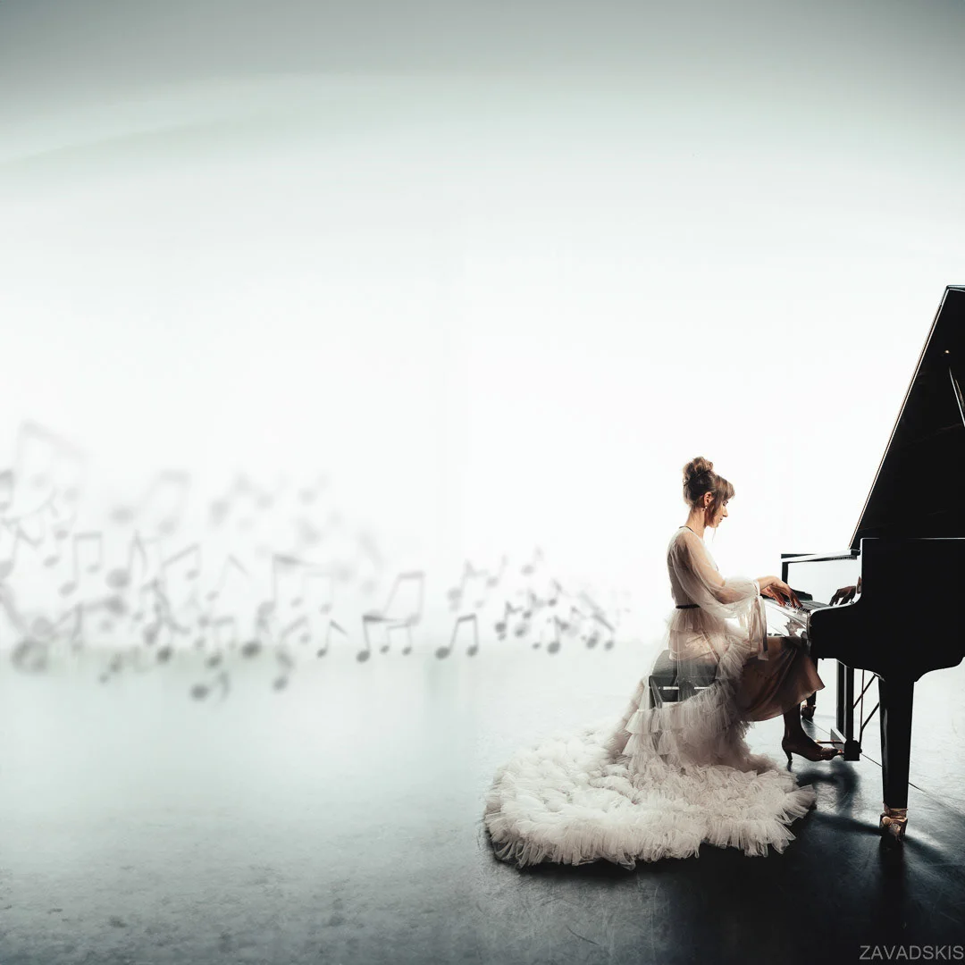 Musician Playing Piano, Black-and-White Portrait – Artist Photography Portfolio