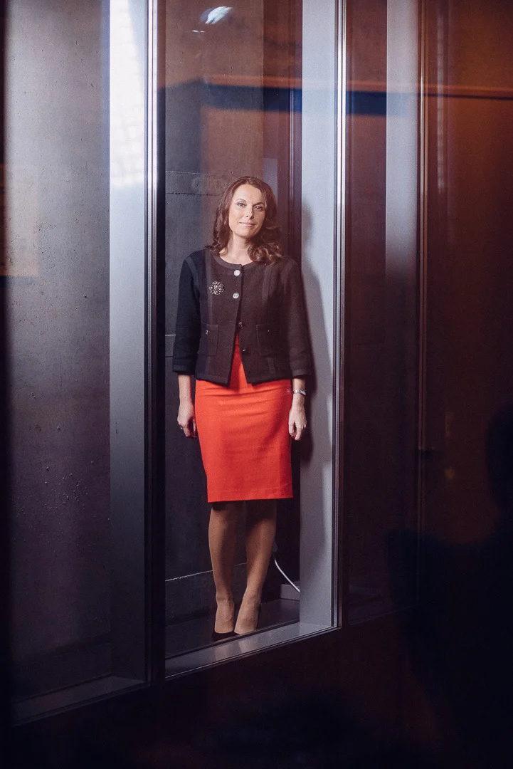 Woman Portrait, Business Style Clothing – Business Portrait Portfolio