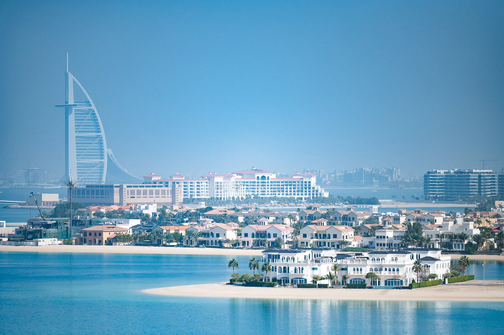 Landscape with Modern Architecture and Ocean View – Travel Photography Portfolio
