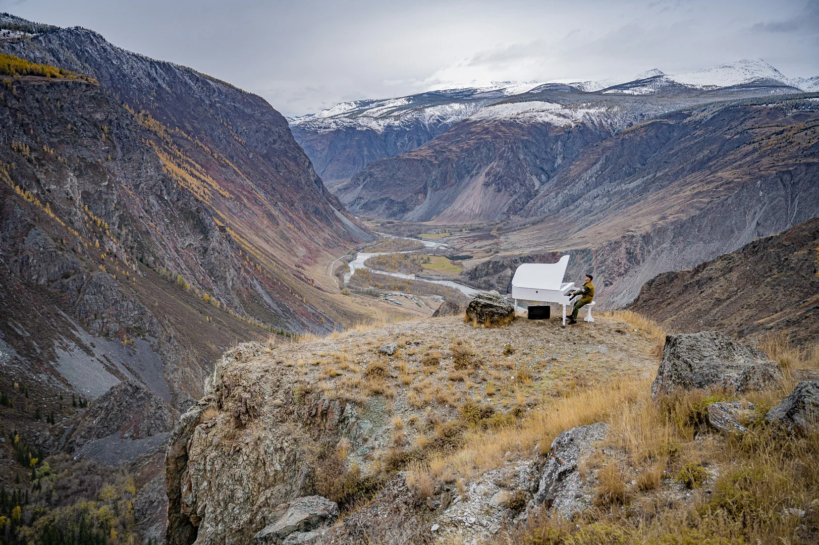 Mountain Landscape, Mist, Mountains – Travel Photography