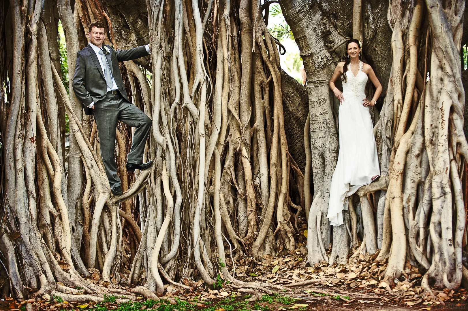 Happy Couple in Garden – Wedding Storytelling Portfolio