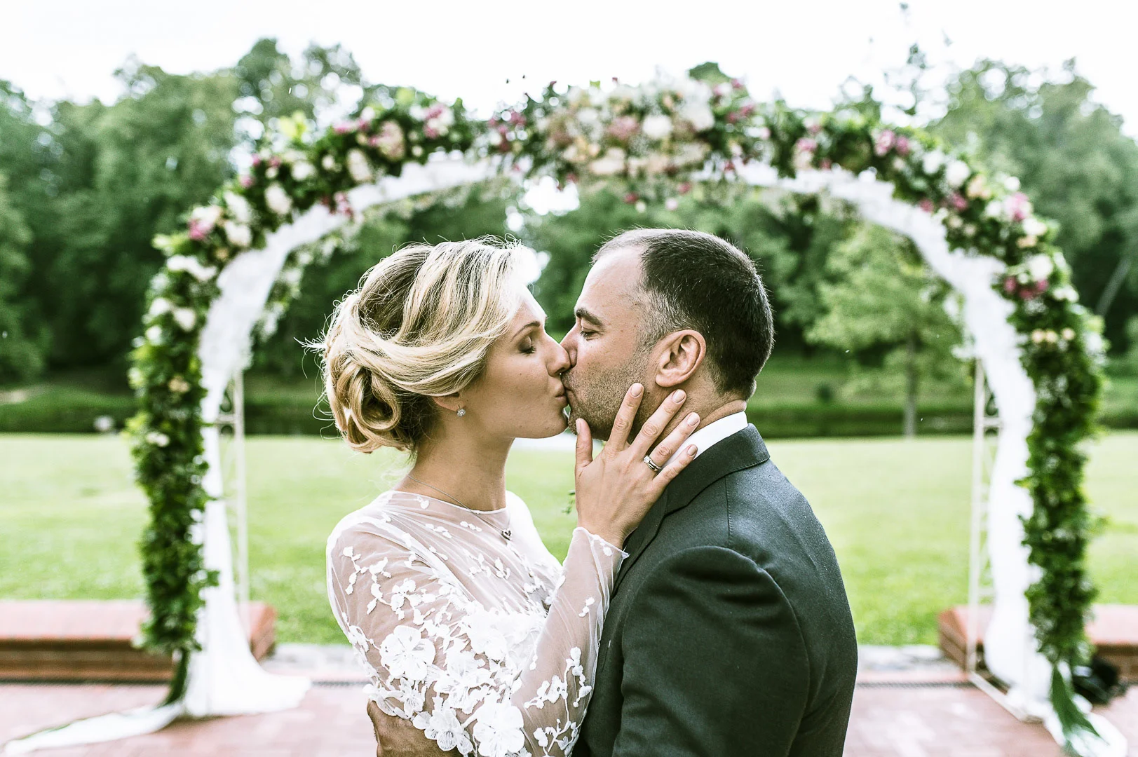 Wedding Celebration in a Natural Setting – Wedding Storytelling Portfolio