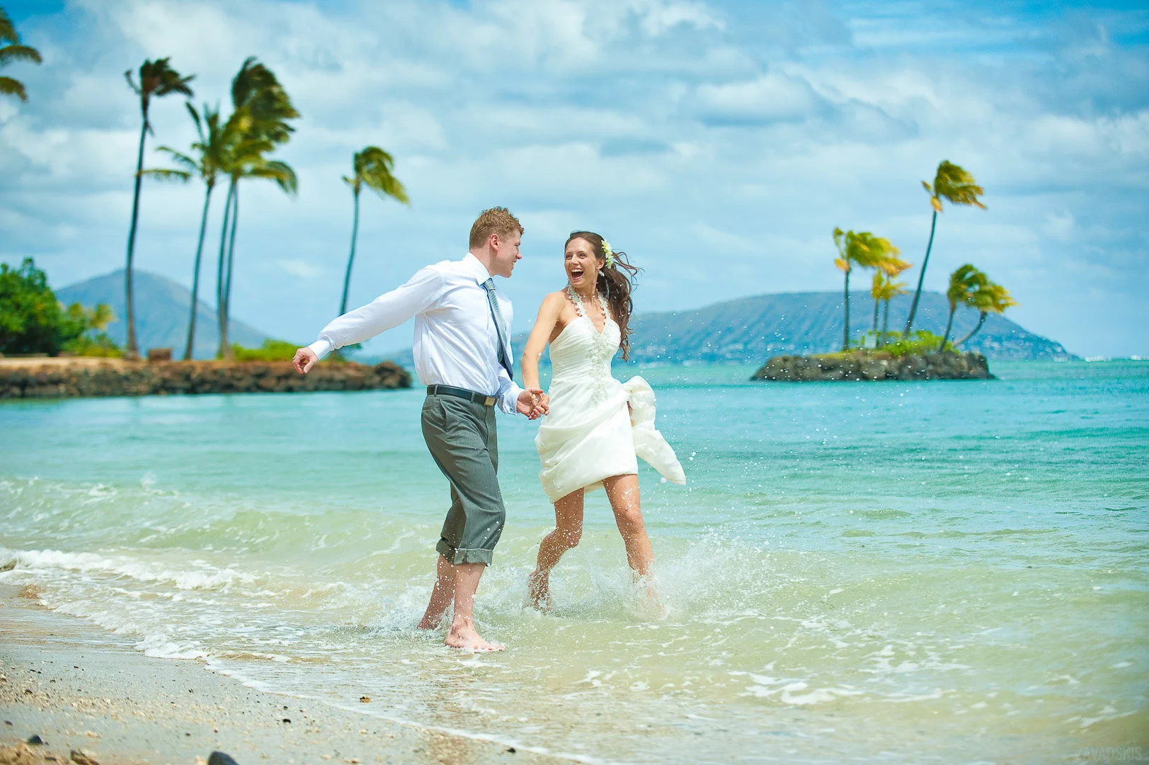 Wedding Photograph: Happy Couple in Nature – Wedding Photography Portfolio